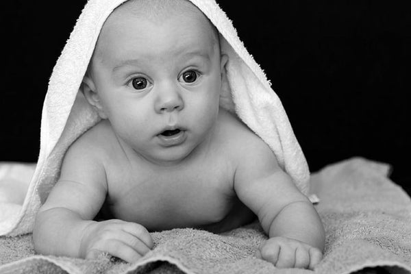 8 Best Practices for Baby’s First Bath