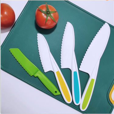 Little Onesie Kids' Plastic Bread Knife Set