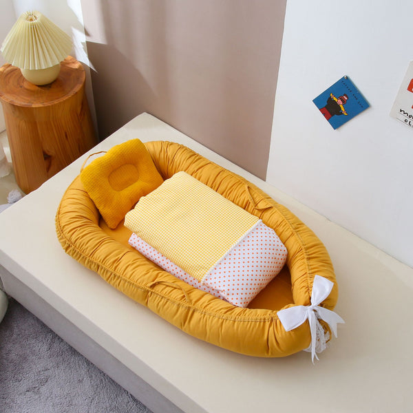 Portable Baby Folding Bed for Travel - Little OneSie