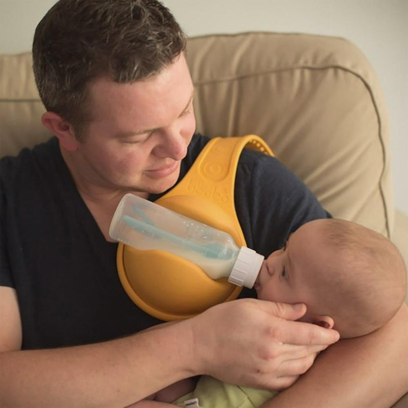 Baby Hand Free Bottle Holder - Little OneSie